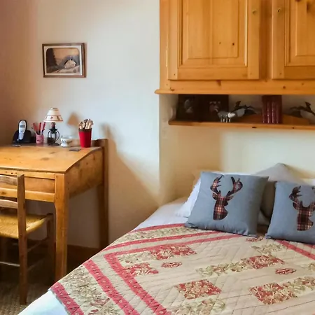 3 Bedroom Stunning In Appartement Megève